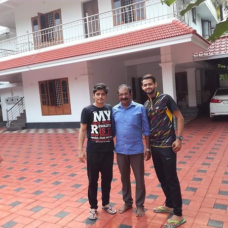 Grace Guest Home Thrissur Eksteriør bilde